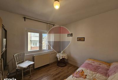 Apartament cu 7 camere în Central