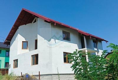 Casă cu 4 camere în Ciprian Porumbescu