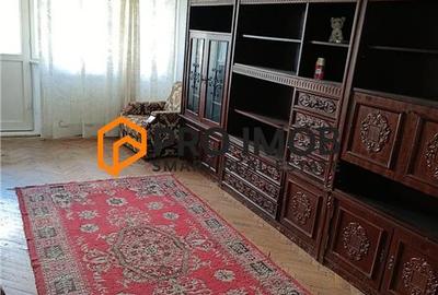 Apartament cu 3 camere decomandat în Unirii Sud