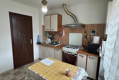 Apartament cu 4 camere decomandat în Sud - 3