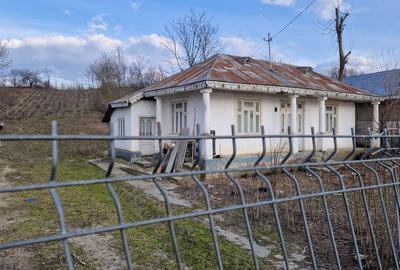 Casă cu 4 camere în Ungureni - 5