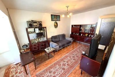 Garsonieră semidecomandată în Rovine