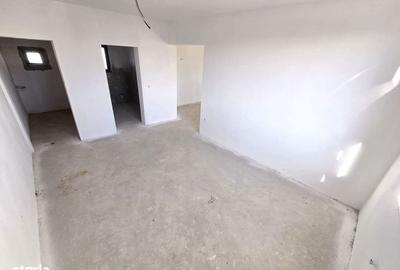 Casă cu 4 camere cu Teren 465 Mp în Odoreu