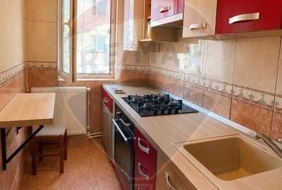 Apartament cu 3 camere semidecomandat, mobilat în Central - 6