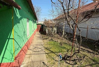Casă cu 4 camere în Central