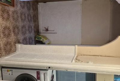 Apartament cu 3 camere semidecomandat în Central - 2