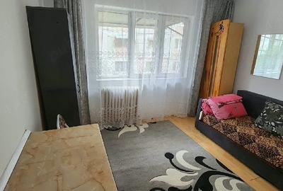 Garsonieră decomandată în Granit