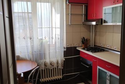 Apartament cu 2 camere decomandat în Olteniței