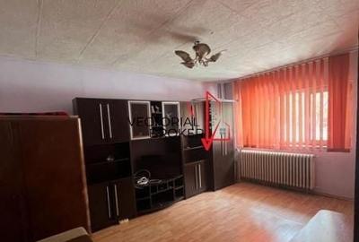 Apartament cu 2 camere decomandat în Basarabia