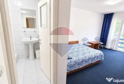 Casă cu 13 camere cu Teren 240 Mp în Cioplea