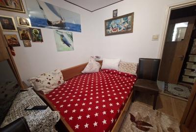 Apartament semidecomandat în Tei
