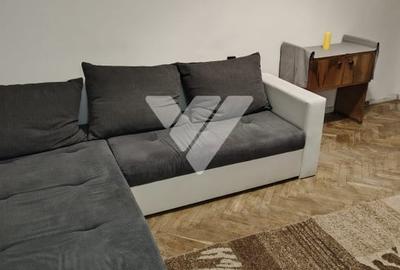 Apartament cu 3 camere decomandat, mobilat în Central