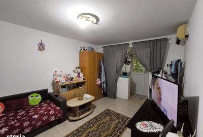 Apartament cu 2 camere decomandat în Lacul Tei