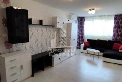 Apartament cu 2 camere decomandat, mobilat în Romanilor