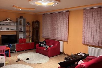 Casă cu 4 camere în Central - 16