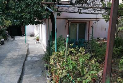 Casă cu 3 camere în Orașul de Jos