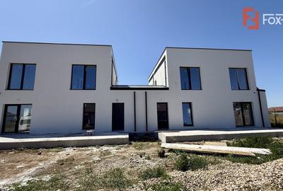 Duplex cu 5 camere cu Teren 365 Mp în Sânandrei - 1