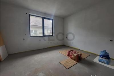 Casă cu 3 camere cu Teren 440 Mp în Central - 17
