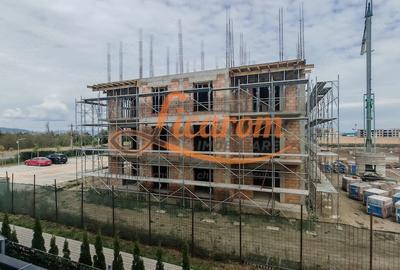 Apartament cu 2 camere semidecomandat în Cristian