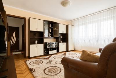 Apartament cu 3 camere decomandat în Dacia - 11