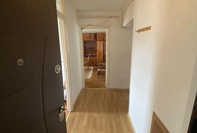 Apartament cu 4 camere decomandat în Micro 16 - 8
