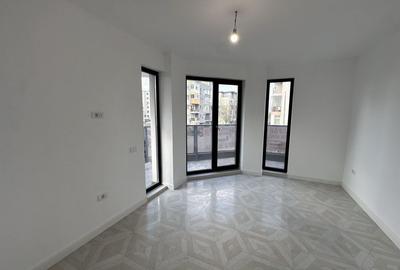 Apartament cu 3 camere semidecomandat în Tomis Plus