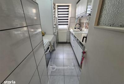 Apartament cu 3 camere decomandat în Alexandru cel Bun