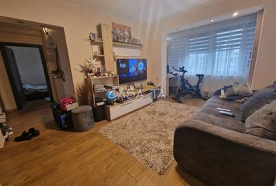 Apartament cu 3 camere semidecomandat, mobilat în Central - 1