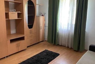 Apartament cu 2 camere semidecomandat, mobilat în Brâncoveanu