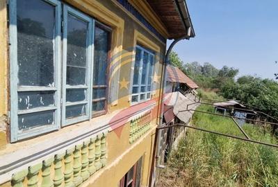 Casă cu 4 camere în Bâzdâna