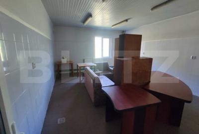 Spațiu comercial, de 3,000 mp, în Central - 1