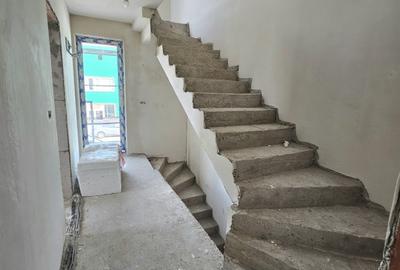 Duplex cu 6 camere cu Canalizare în Voluntari - 10
