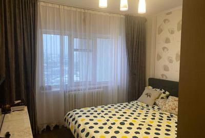 Apartament cu 3 camere decomandat, mobilat în Mircea cel Bătrân