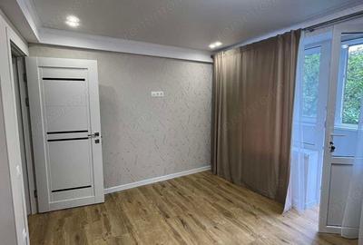 Apartament cu 3 camere decomandat în Chibrit