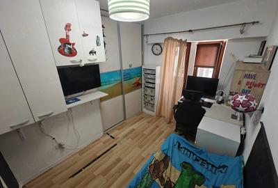Apartament cu 2 camere decomandat în Tomis II