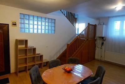Apartament cu 3 camere semidecomandat, mobilat în Central - 2