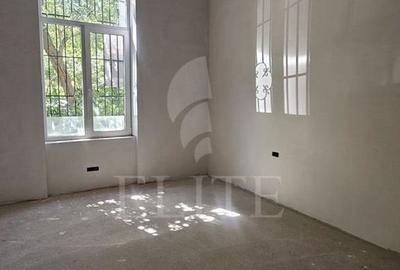 Apartament cu 4 camere în Central - 14
