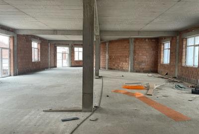 Spațiu comercial, de 750 mp, în Ultracentral - 1