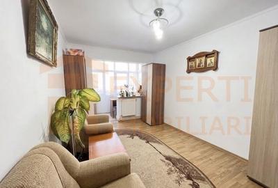 Apartament cu 2 camere semidecomandat în Inel II
