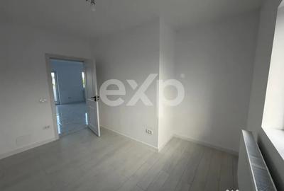 Apartament cu 4 camere decomandat în Central - 2