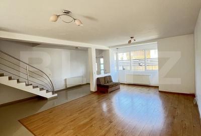 Casă cu 4 camere cu Teren 250 Mp în Central - 1