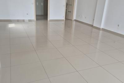 Spațiu comercial, de 50 mp, în Central