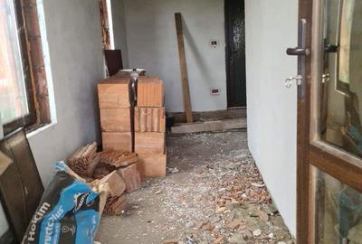 Casă cu Teren 300 Mp în Zădăreni - 5
