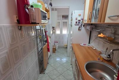 Apartament cu 3 camere decomandat în Burdea