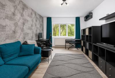 Apartament cu 3 camere decomandat în Girocului