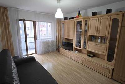 Apartament cu 3 camere decomandat, mobilat în Astra