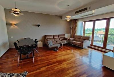 Apartament cu 3 camere decomandat în Floreasca
