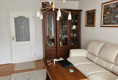 Apartament cu 3 camere decomandat în Central - 2