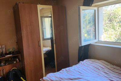 Casă cu 4 camere cu Teren 2000 Mp în Săhăteni