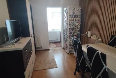 Apartament cu 2 camere decomandat în Craiovița Nouă - 3
